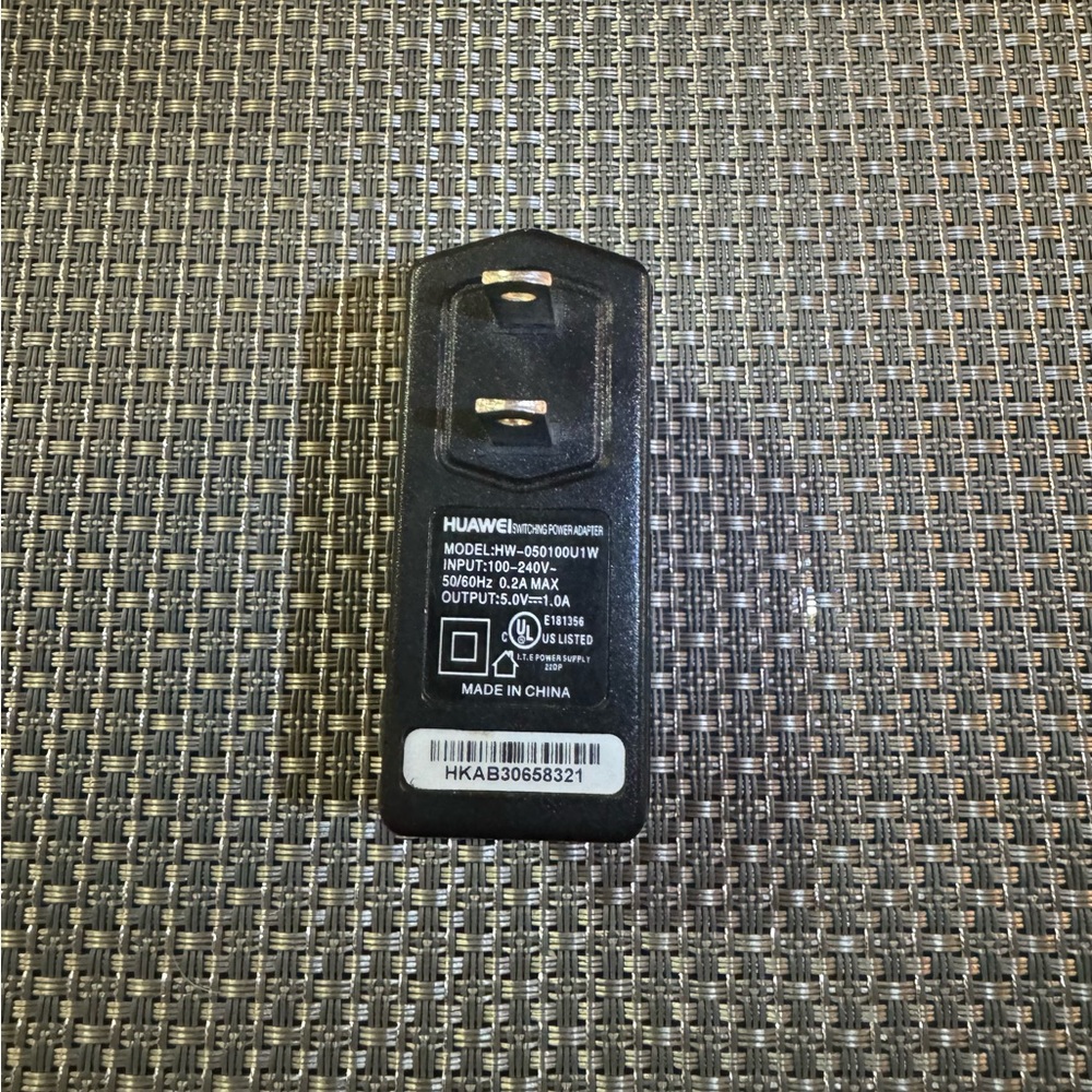 Huawei HW-050100U1W AC Power Supply Adapter Charger Output 5.0 V1.0 A